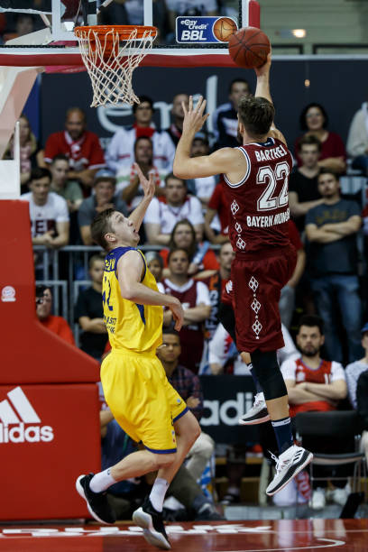 扎卡在场上 扎卡在场上